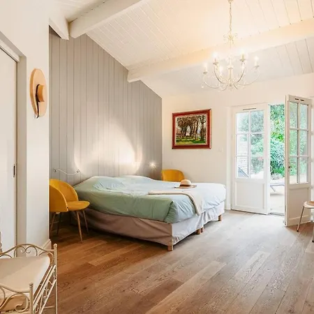 Spacious With Heated Pool * Sainte-Marie-de-Ré