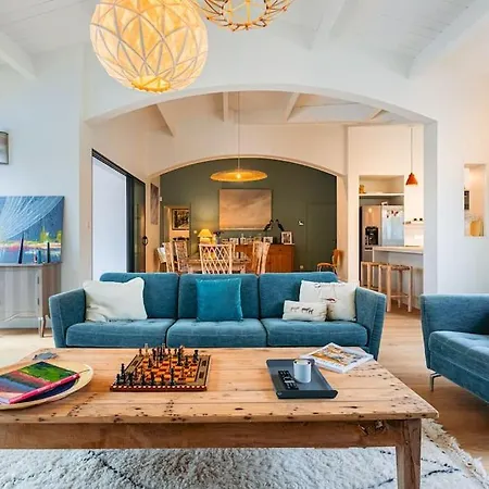 Spacious With Heated Pool