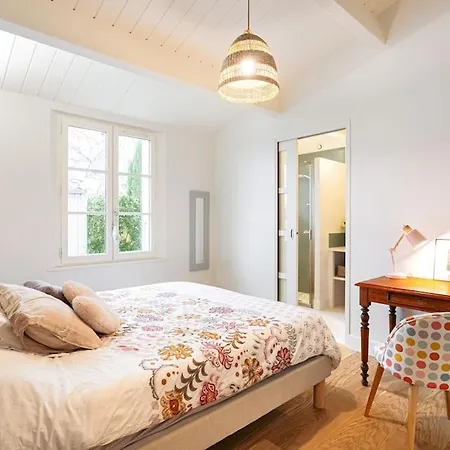 Spacious With Heated Pool *